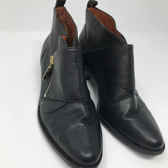 Rebecca Minkoff Shoes - Size 6 Rebecca Minkoff ankle bootie shoes black